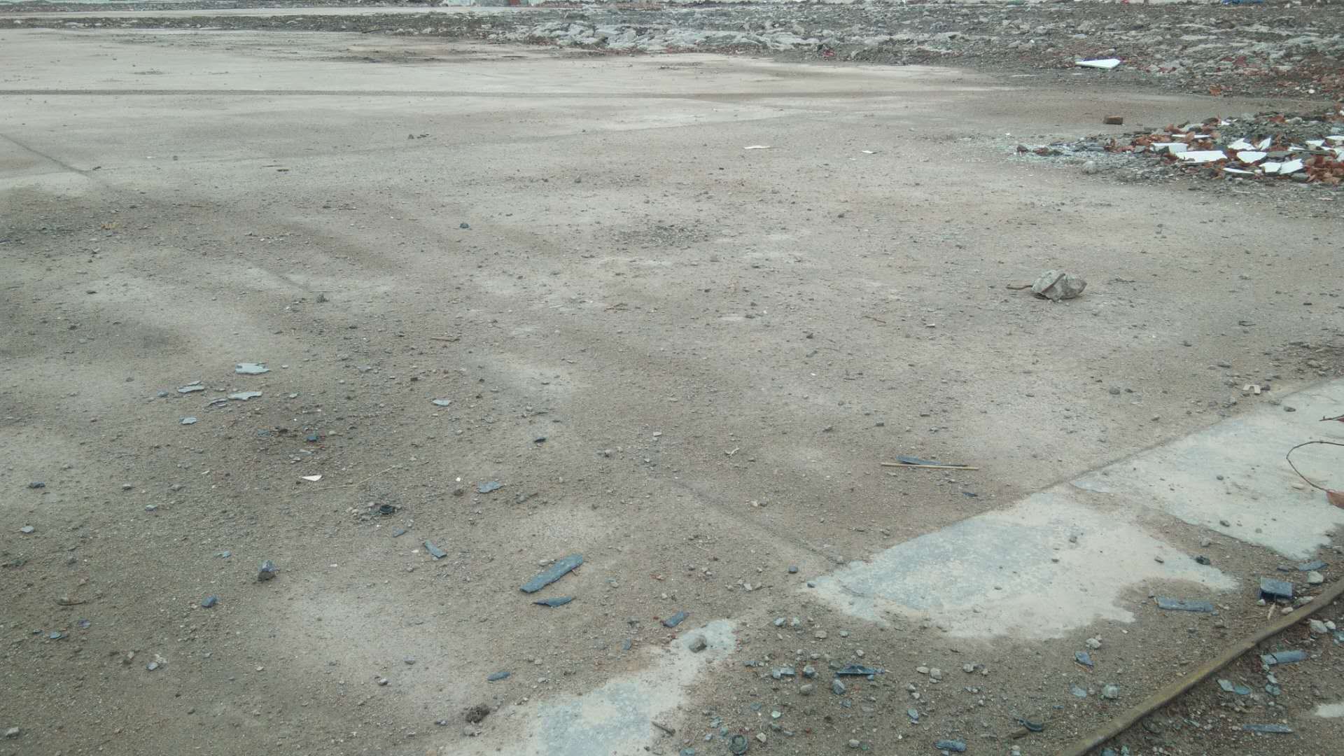 浦东新区土地出租15亩水泥场地独门独院